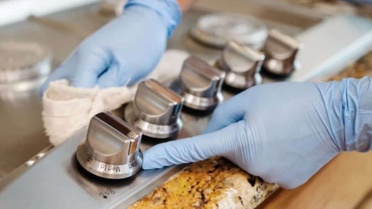 Deep cleaning kitchen